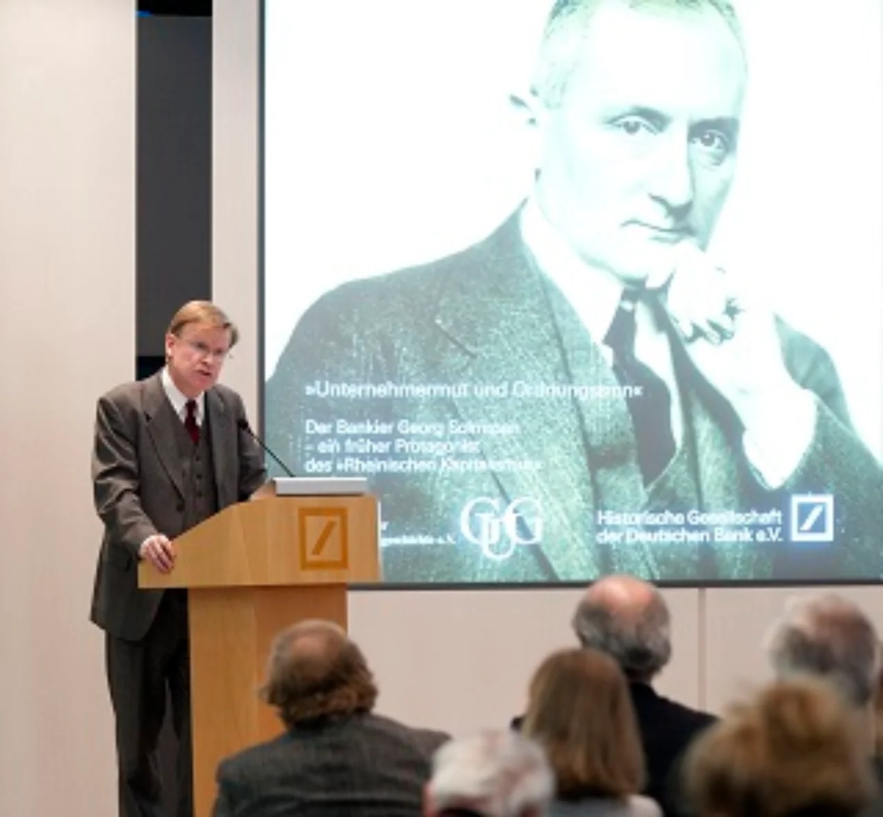 Professor-harold-james--georg-solmssen.jpg