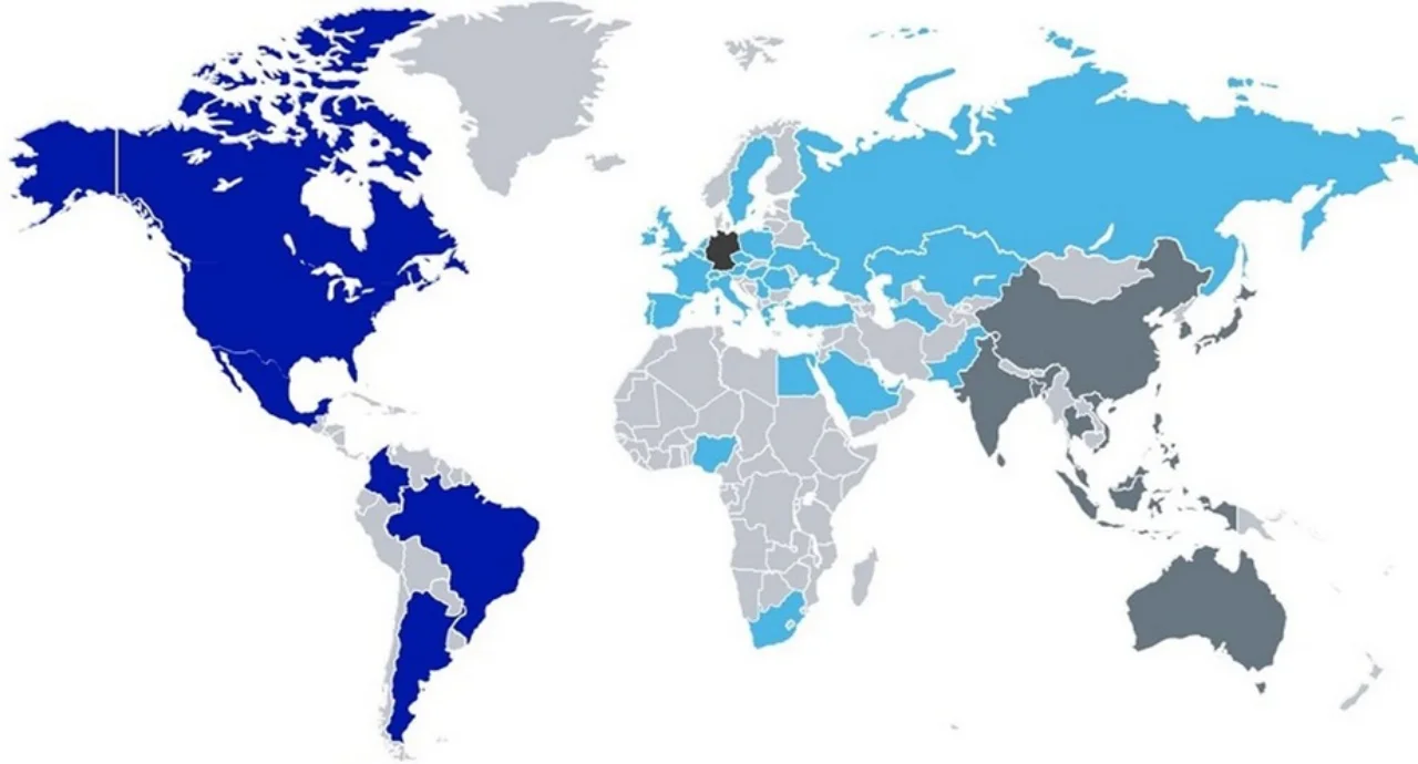 Eine Weltkarte zeigt regionale Präsenz mithilfe von Farben.