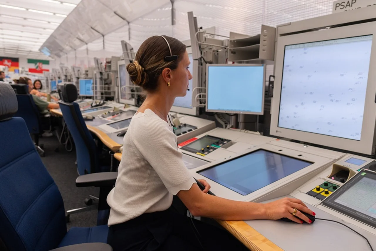 Damaris Schröder, DFS Deutsche Flugsicherung