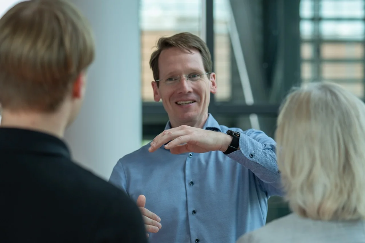 Gerolf Ziegenhain from Deutsche Flugsicherung in discussion