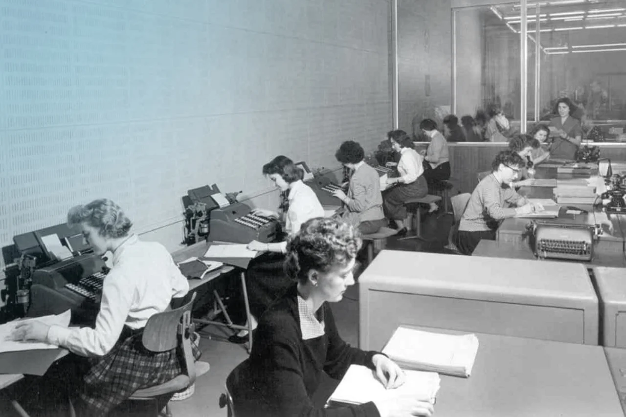 Booking room 1957